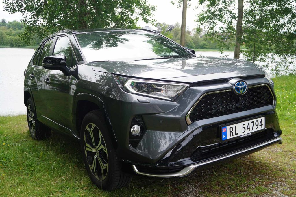 Toyota i skog-bil-i-rogaland